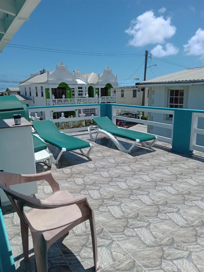 Michand Guest Apartments- Cozy One Or Two Bedroom- 5 Walk Minutes From Airport 10 Mins Drive To Oistins Or Beach Christchurch Exterior foto